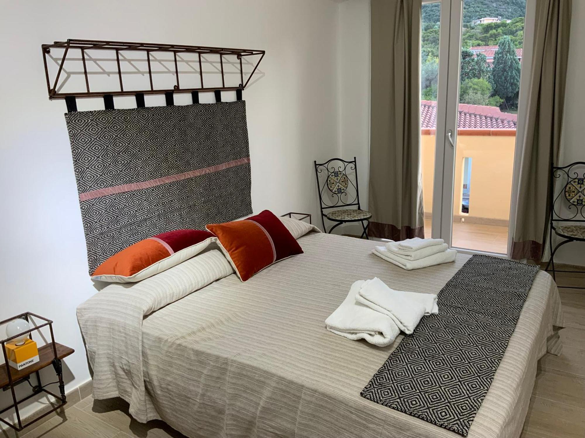 Relais Del Poggio Bed & Breakfast Capoterra Ngoại thất bức ảnh